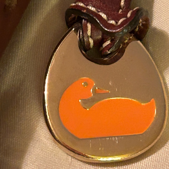 NWOT Dooney & Bourke Drawstring Leather Tote in Caramel w red interior.Flawless! - Picture 2 of 11